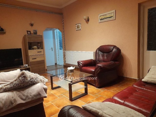 Eladó családi ház, Kékcsén 40.5 M Ft, 3 szobás