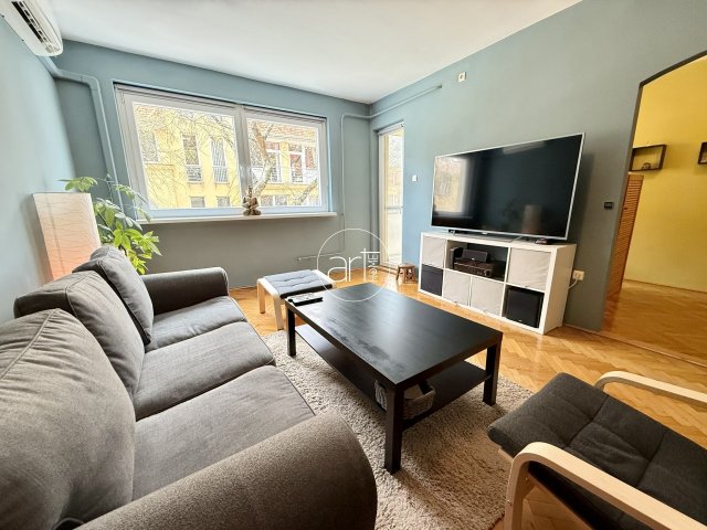 Eladó téglalakás, Szegeden 74.9 M Ft, 3 szobás