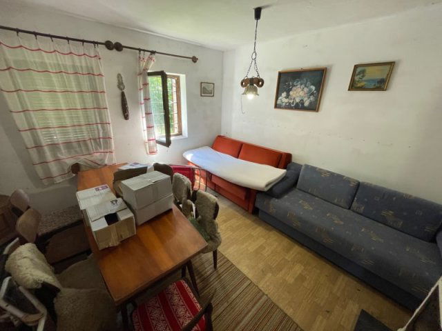 Eladó nyaraló, Pécselyen 29.9 M Ft, 2 szobás