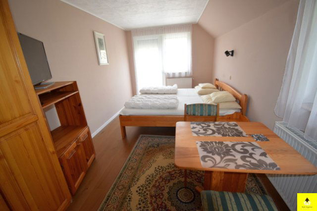 Eladó családi ház, Bükön 159 M Ft, 8 szobás