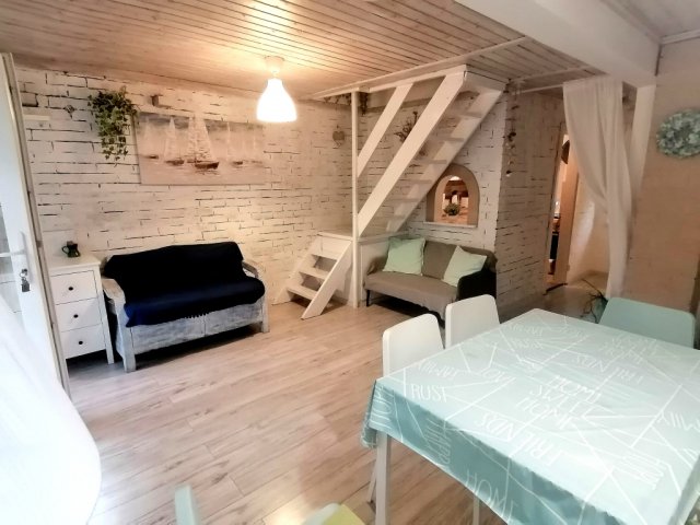 Eladó nyaraló, Gárdonyban 75 M Ft, 4+1 szobás