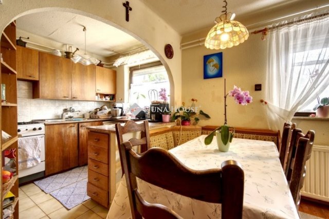 Eladó családi ház, Budaörsön 169.9 M Ft, 5 szobás