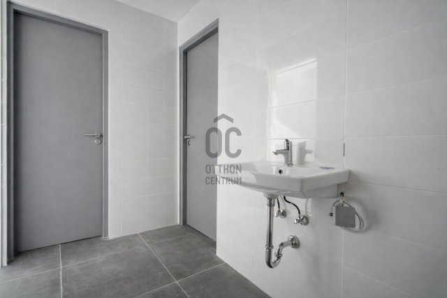 Kiadó ipari ingatlan, Budaörsön 1068 E Ft / hó
