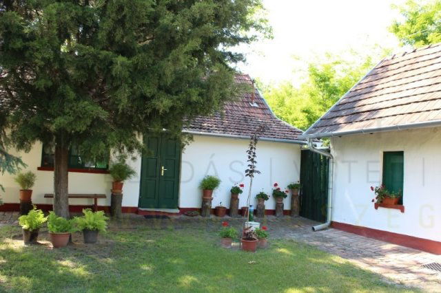 Eladó családi ház, Ásotthalmán 20 M Ft, 3+1 szobás