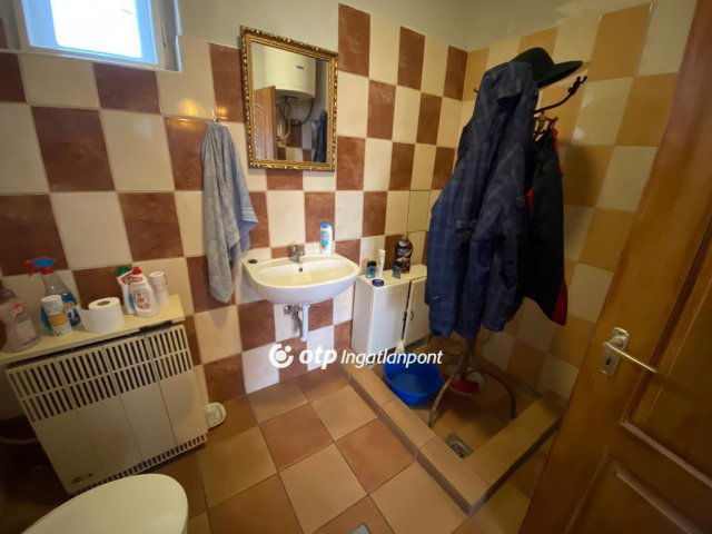 Eladó családi ház, Hajdúsámsonon 26 M Ft, 2 szobás