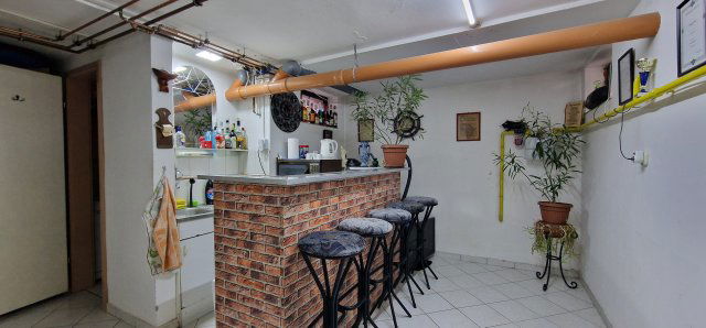 Eladó családi ház, Budaörsön 219.9 M Ft, 4+1 szobás