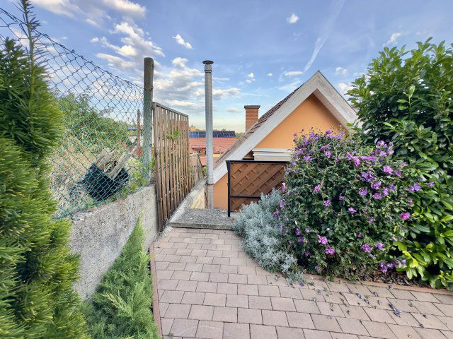 Eladó családi ház, Budaörsön 160 M Ft, 4+2 szobás