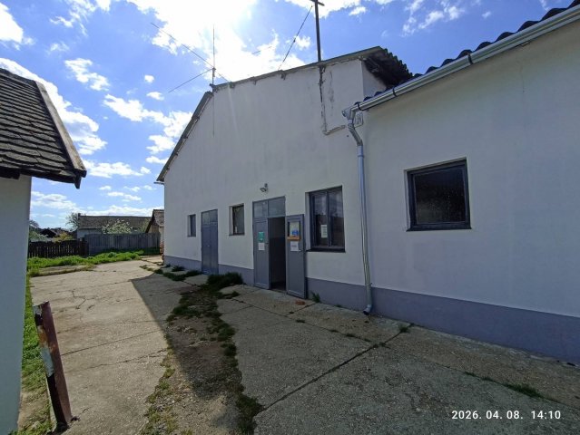 Kiadó ipari ingatlan, Karcagon 500 E Ft / hó, 2 szobás