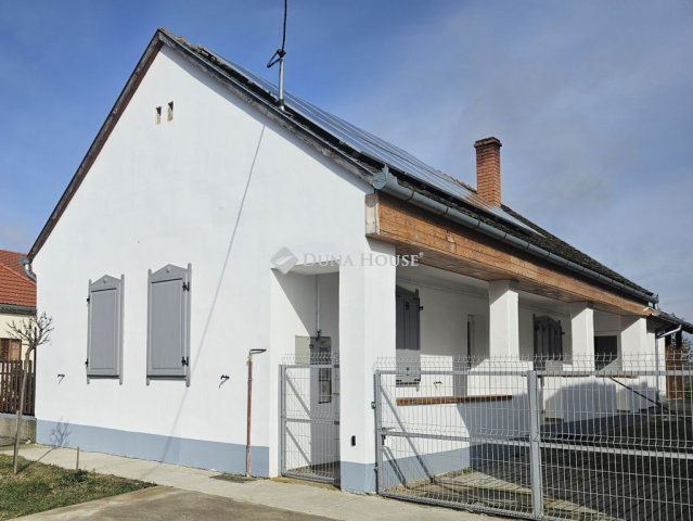 Kiadó családi ház, albérlet, Palkonyán 250 E Ft / hó, 4 szobás