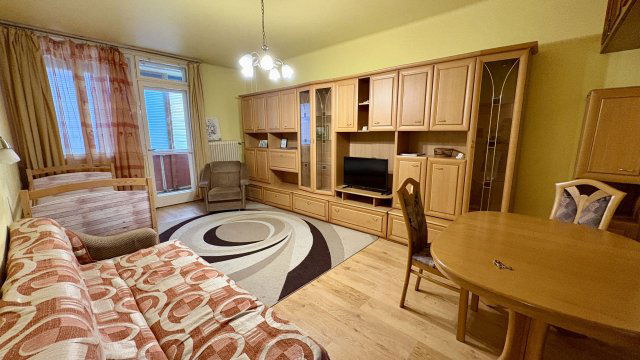 Kiadó téglalakás, albérlet, Debrecenben 180 E Ft / hó, 2 szobás