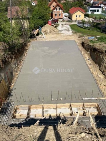 Eladó telek, Budapesten, III. kerületben 149 M Ft