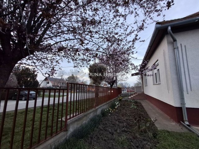 Eladó családi ház, Berettyóújfaluban 69 M Ft, 3 szobás