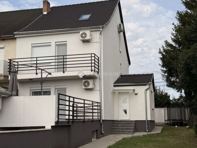 Eladó ikerház, Kozármislenyen 105 M Ft, 4 szobás