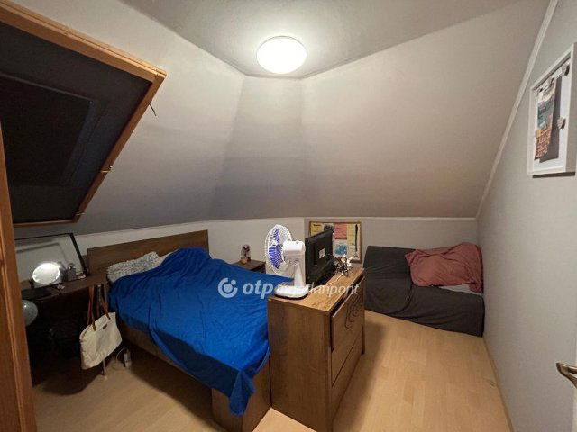 Eladó ikerház, Szigetszentmiklóson 96.9 M Ft, 4+2 szobás