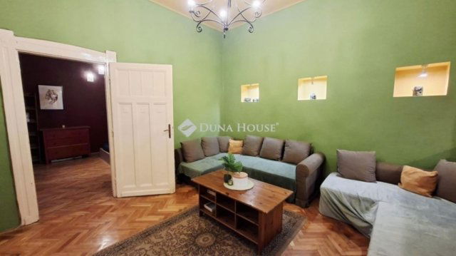 Eladó téglalakás, Budapesten, VIII. kerületben 90 M Ft, 3 szobás