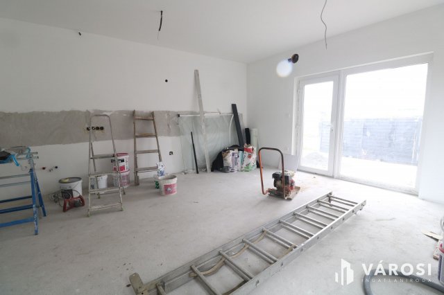 Eladó ikerház, Szegeden 119 M Ft, 4 szobás / költözzbe.hu