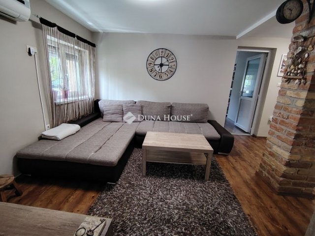 Eladó családi ház, Szegeden 84.9 M Ft, 3 szobás