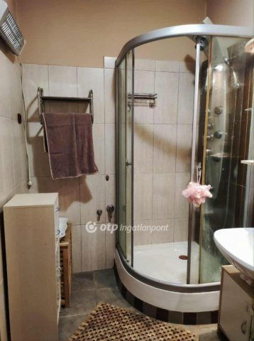 Eladó téglalakás, Mohácson 31 M Ft, 2 szobás