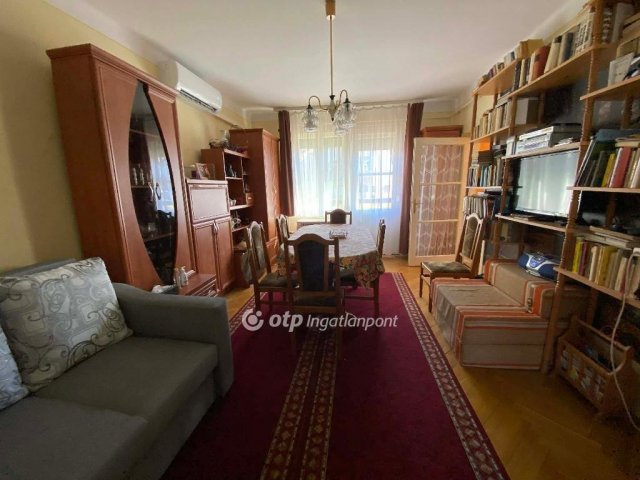 Eladó sorház, Kiskunhalason 37.9 M Ft, 3 szobás