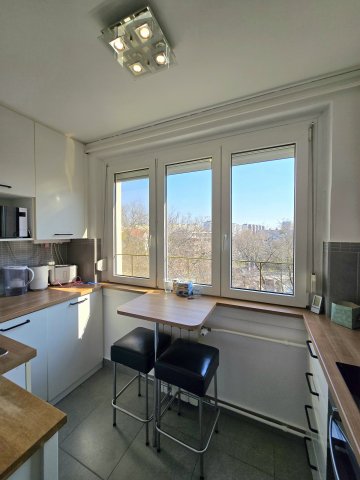 Eladó panellakás, Budapesten, XI. kerületben, Allende parkban