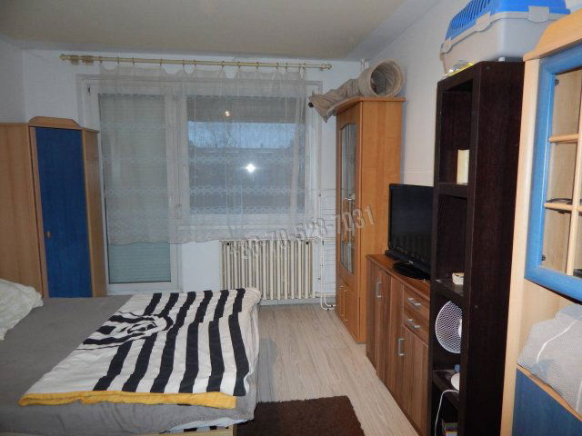 Eladó panellakás, Tatabányán 36.9 M Ft, 2 szobás