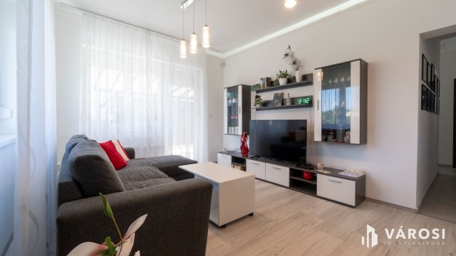 Eladó családi ház, Siófokon 149.9 M Ft, 4 szobás
