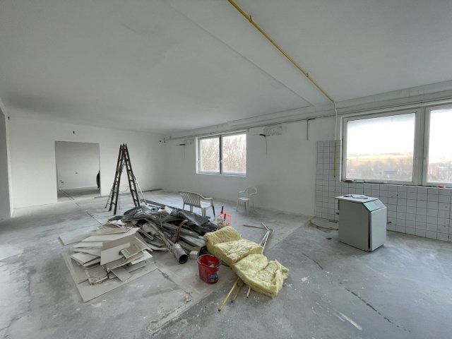 Eladó ipari ingatlan, Pécelen 179.9 M Ft / költözzbe.hu