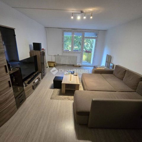 Eladó panellakás, Kecskeméten 54.9 M Ft, 2 szobás
