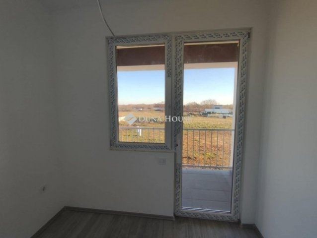 Eladó ikerház, Budapesten, XVIII. kerületben 129.9 M Ft, 5 szobás