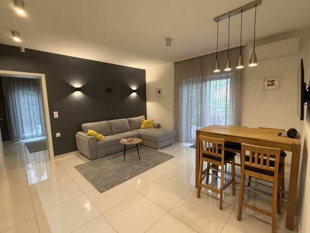 Eladó téglalakás, Balatonfűzfőn 96 M Ft, 3 szobás