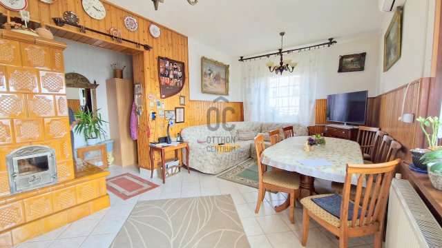 Eladó családi ház, Herceghalomon 123 M Ft, 6 szobás