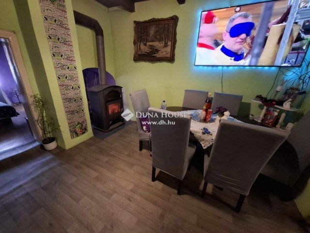 Eladó családi ház, Tápióbicskén 23.5 M Ft, 3 szobás