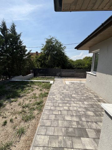 Eladó ikerház, Dunaharasztin 115 M Ft, 5 szobás