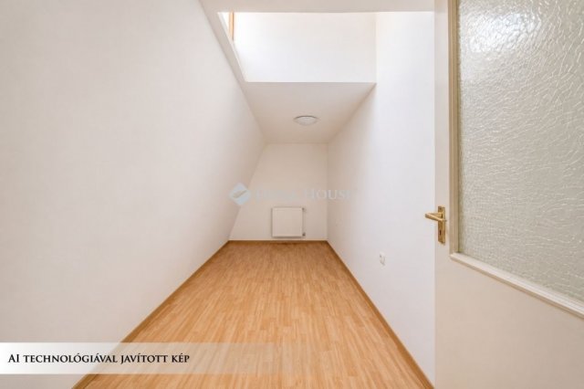Eladó családi ház, Miskolcon 119 M Ft, 9 szobás