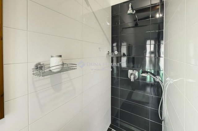 Eladó családi ház, Polgárdin 195 M Ft, 5 szobás