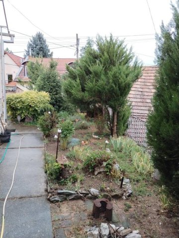 Eladó családi ház, Egerben 99 M Ft, 7 szobás