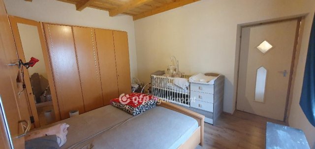 Eladó családi ház, Káptalanfán 30.9 M Ft, 2 szobás