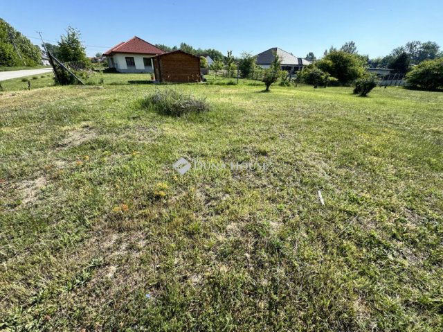 Eladó telek, Szigetmonostorban 29.9 M Ft / költözzbe.hu