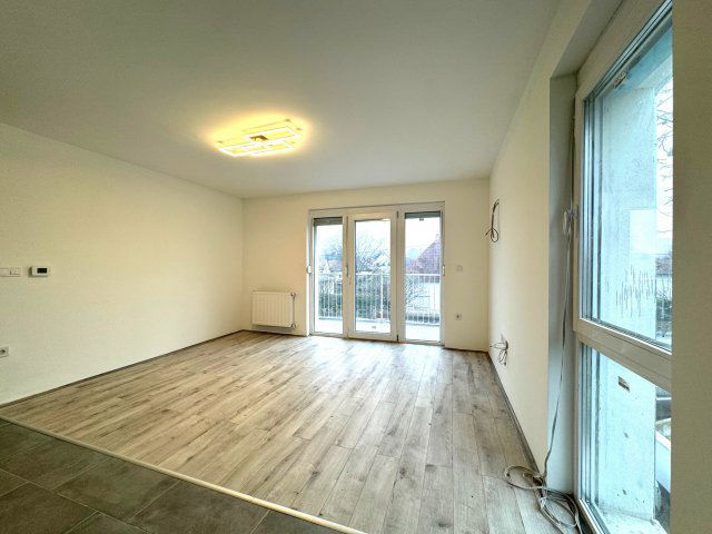 Eladó téglalakás, Pécsett 51.9 M Ft, 2 szobás