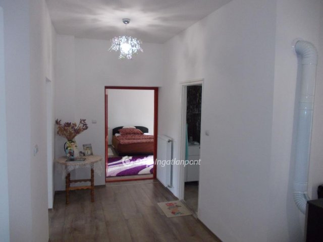 Eladó családi ház, Enyingen 32.5 M Ft, 3 szobás