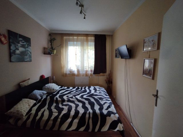 Eladó panellakás, Győrött 52.9 M Ft, 2+1 szobás