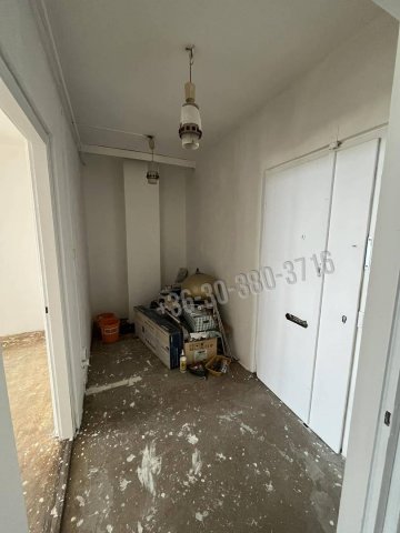 Eladó panellakás, Dunaújvárosban 29.9 M Ft, 2 szobás