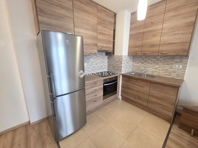 Eladó téglalakás, Budapesten, XI. kerületben 94.9 M Ft, 2 szobás