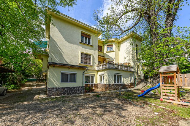 Eladó téglalakás, Budapesten, II. kerületben 128.8 M Ft