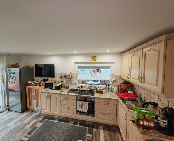 Eladó családi ház, Keszthelyen 77.9 M Ft, 1 szobás