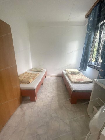 Eladó hotel, Oroszlányban 275 M Ft, 24 szobás