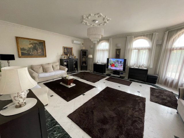 Eladó családi ház, XX. kerületben, Karánsebes utcában