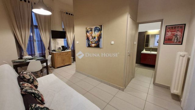 Eladó téglalakás, VI. kerületben, Bajcsy-Zsilinszky úton