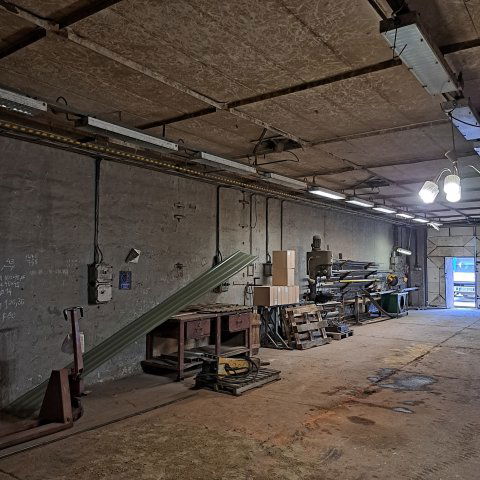 Kiadó ipari ingatlan, Szolnokon 600 E Ft / hó, 1 szobás