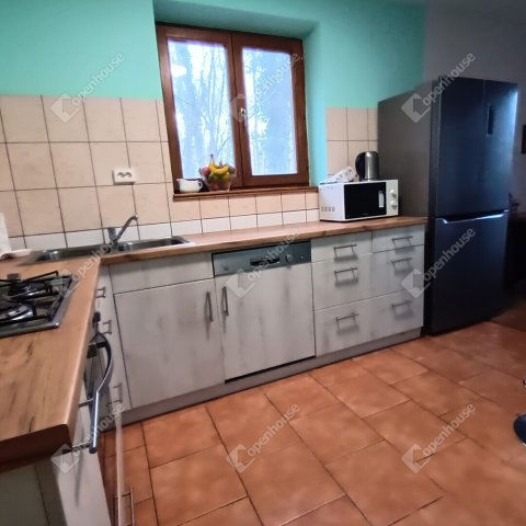 Eladó családi ház, Sopronban 175 M Ft, 5 szobás